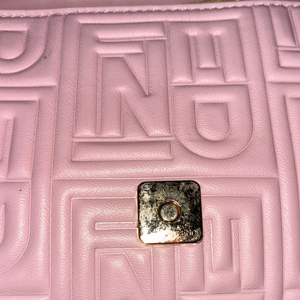 Fendi Logo Embossed Nappa Pink Leather Baguette - Picture 13 of 17